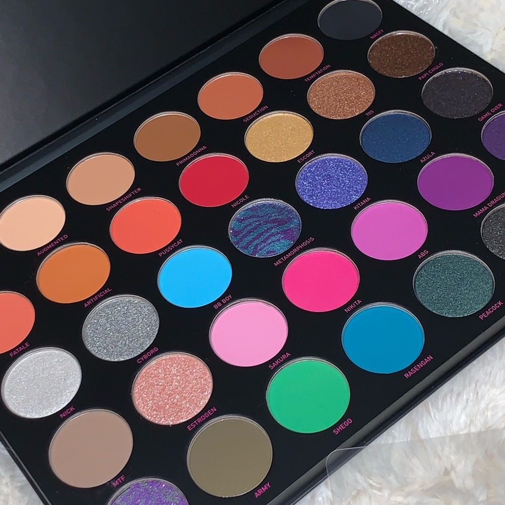 Nikita x Morphe Eyeshadow Palette